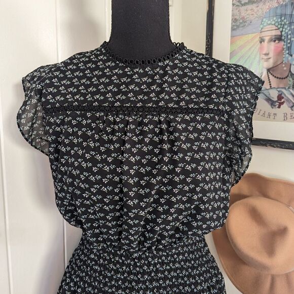 Aqua Flutter Sleeve Tiered Smocked Waist Black Floral Dress sz XS EUC - Picture 4 of 12